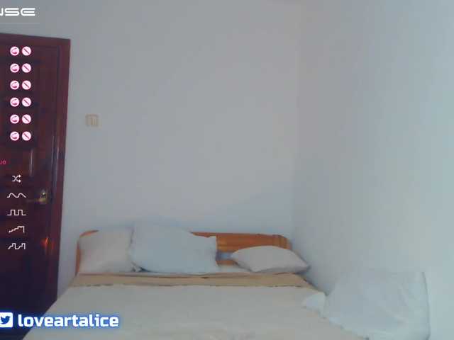 Capturi de ecran de difuzare loveartalice