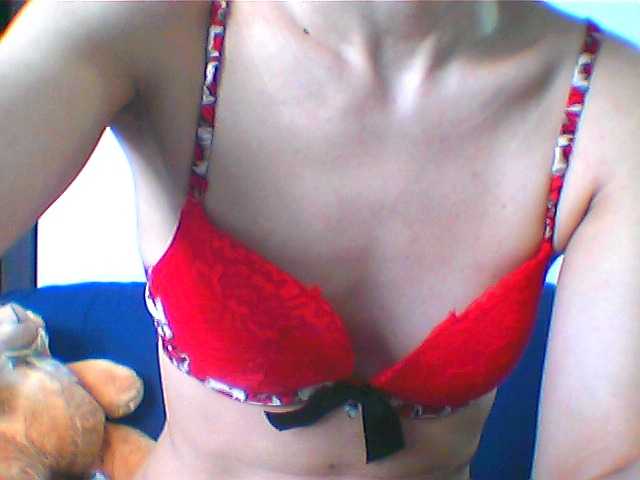 Capturi de ecran de difuzare LovelyBlond