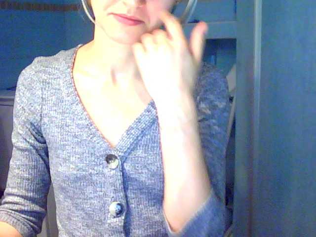 Capturi de ecran de difuzare LovelyBlond