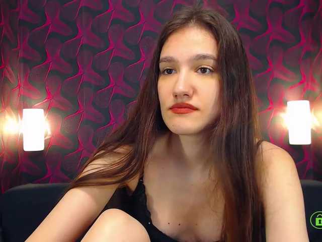 Fotografii LovelyLILYA Hey! I'm new here! Let's get the party started! #new #domi #lovense #oil #naked #feet