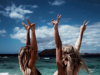 Chat video erotic Loviebirds