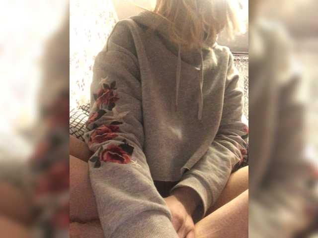 Capturi de ecran de difuzare Loyaa