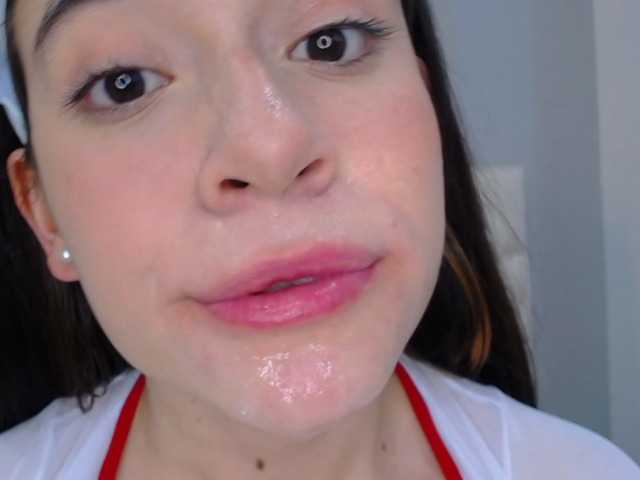 Capturi de ecran de difuzare Luanaboo