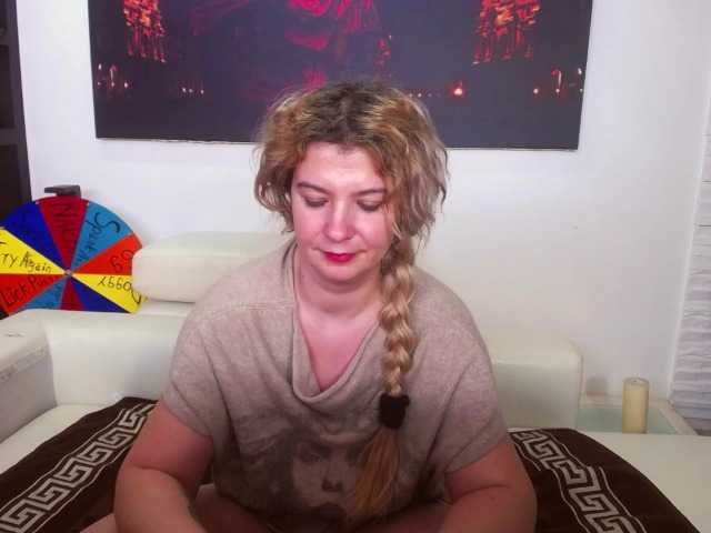 Capturi de ecran de difuzare LuanaSummeryX