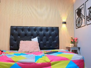 Chat video erotic LuciaSpear