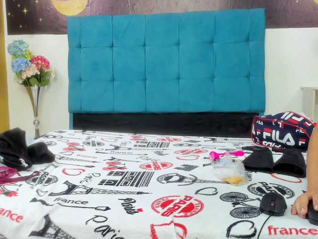 Capturi de ecran de difuzare LucyAndFer