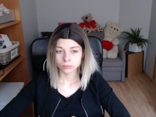 Fotografii LucySmith spank ass 20 tok, kiss 10 tok, naked tits 50 tok,all naked and masturbate -->priv chat