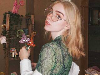 Chat video erotic LucyVirgin