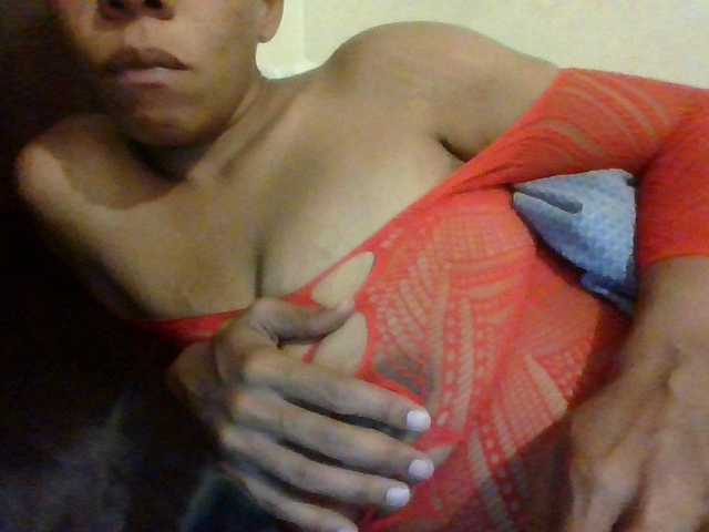 Capturi de ecran de difuzare Luicy