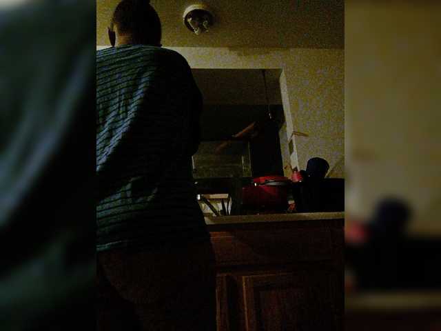 Capturi de ecran de difuzare Luicy