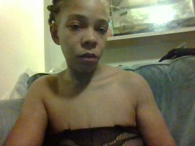 Capturi de ecran de difuzare Luicy