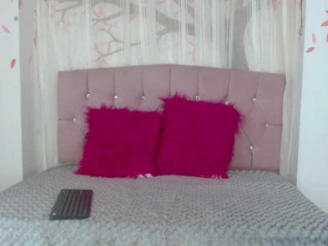 Capturi de ecran de difuzare LuluLovee