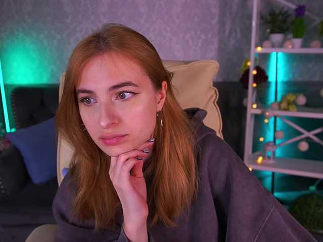 Capturi de ecran de difuzare LunaaDreamss