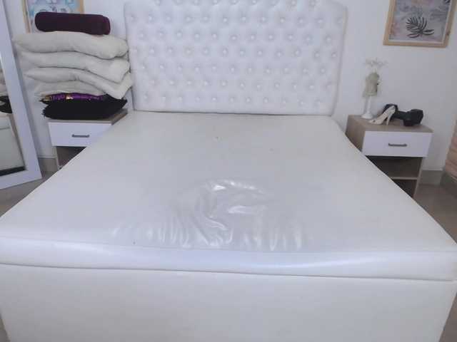 Capturi de ecran de difuzare LunaRose-Now