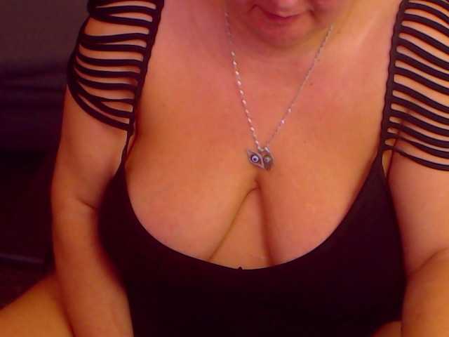 Fotografii MadameLeona My deepest weakness is wetness #Lush...#mature #bigboobs #bigass #lush #bbw .. i will show for nice tips !50for tits, 80pussy, 25 feet, 30belly ,45ass, 10 pm,,400naked&play&squirt,c2c 5 mins 40tips,