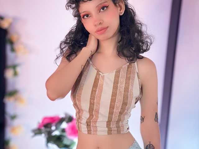 Fotografie a profilului maddiecharlotte