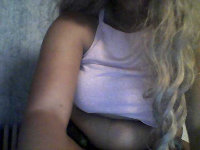 Capturi de ecran de difuzare Madlenee