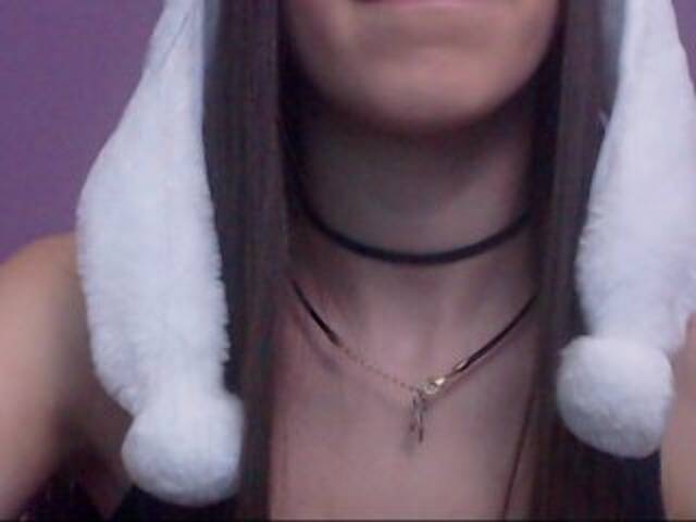 Capturi de ecran de difuzare Madellyn