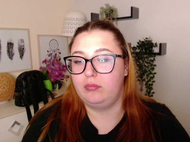 Capturi de ecran de difuzare MadisonxHot
