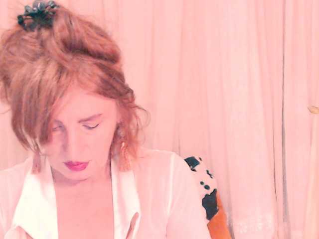 Capturi de ecran de difuzare ExquisiteLady