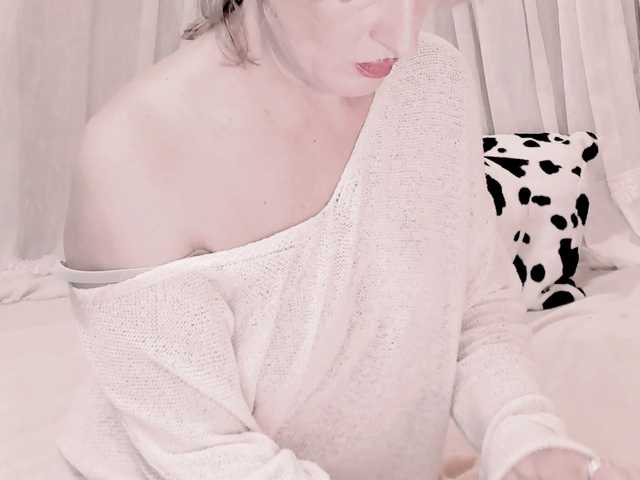 Capturi de ecran de difuzare ExquisiteLady