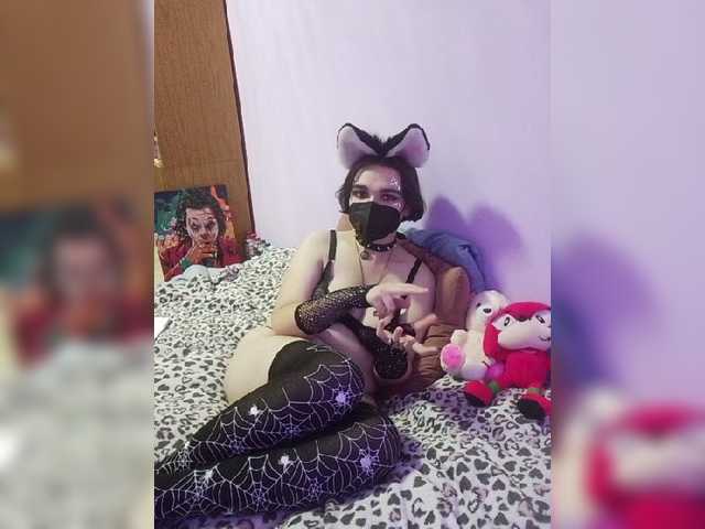 Capturi de ecran de difuzare MadokaGyaru-wolf