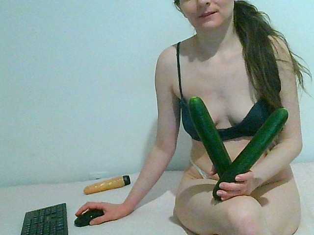 Fotografii MagalitaAx go pvt ! i not like free chat!!! all for u in show!! cucumbers will play too