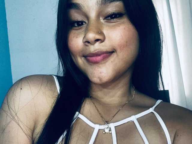 Fotografie a profilului maiacurvy