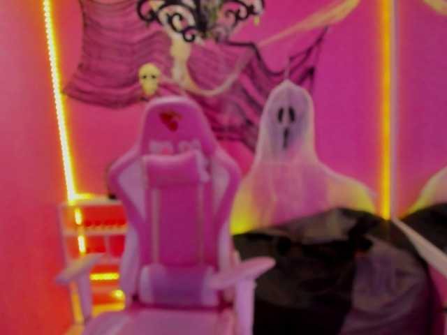 Capturi de ecran de difuzare MaiteMiller