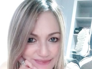 Chat video erotic MaitheMilf