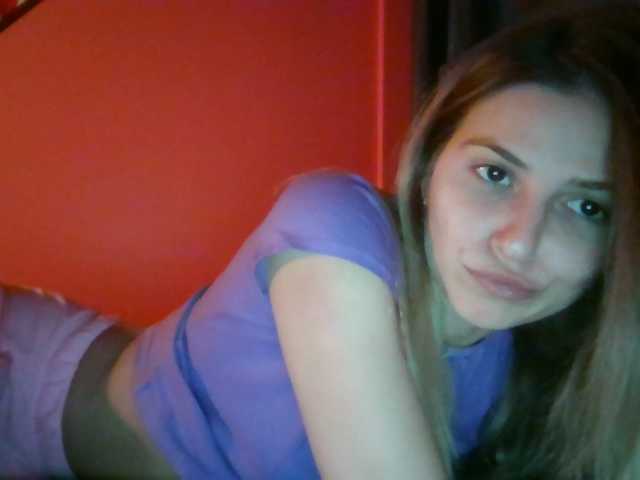 Capturi de ecran de difuzare MajaTheBee