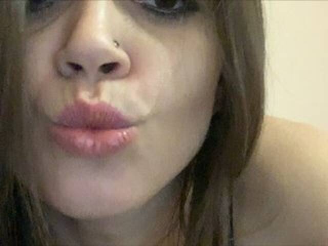 Capturi de ecran de difuzare malinka777