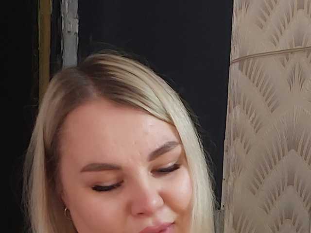 Fotografie a profilului Margo33q