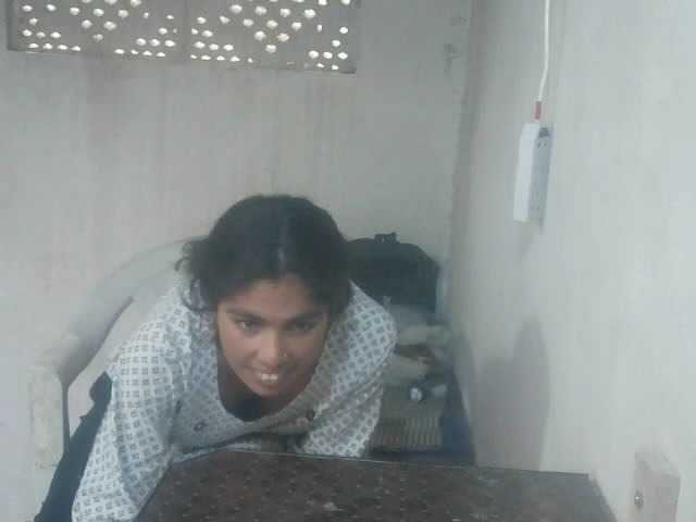 Capturi de ecran de difuzare Maria-Khan-Hot-Room