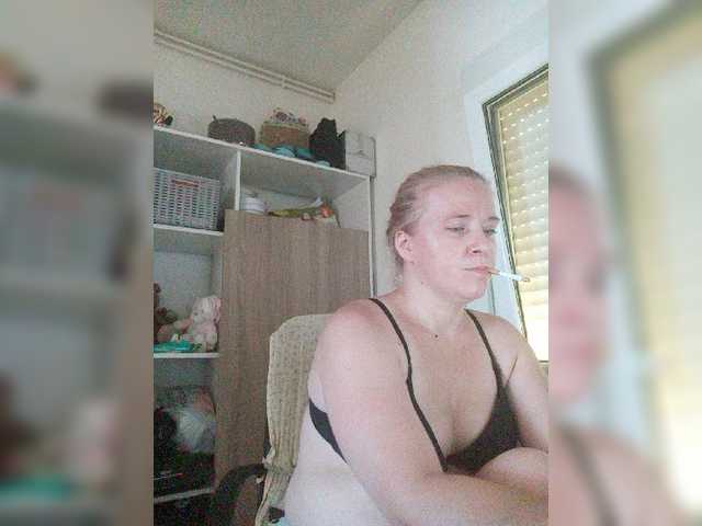 Capturi de ecran de difuzare lorenarubia