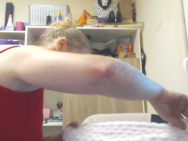 Capturi de ecran de difuzare lorenarubia