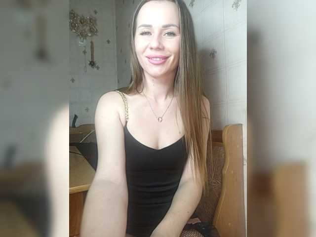 Capturi de ecran de difuzare LoveLoveKira