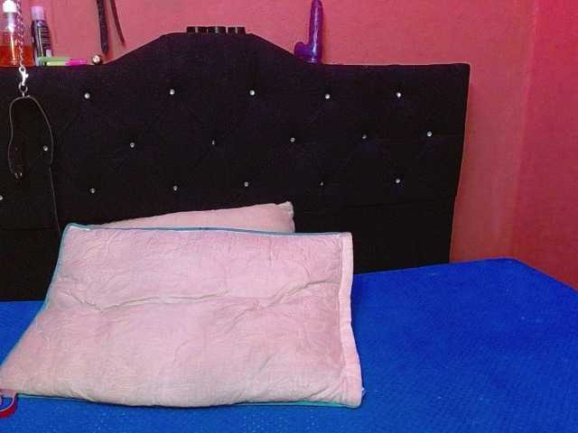 Capturi de ecran de difuzare MaryRosaBDSM