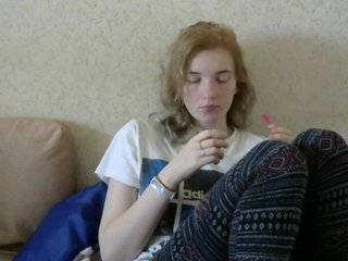 Capturi de ecran de difuzare MashaStesha