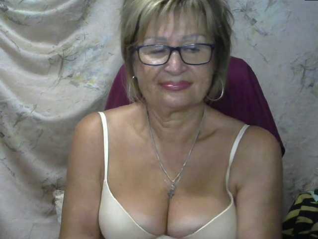 Fotografii MatureLissa Who wants to see mature pussy ? pls for @total English and German