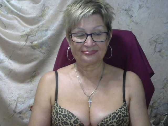 Fotografii MatureLissa Who wants to see mature pussy ? pls for @total English and German