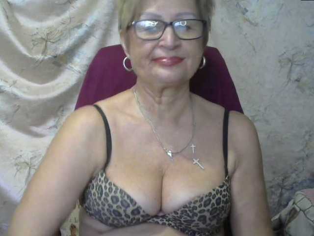 Fotografii MatureLissa Who wants to see mature pussy ? pls for @total English and German