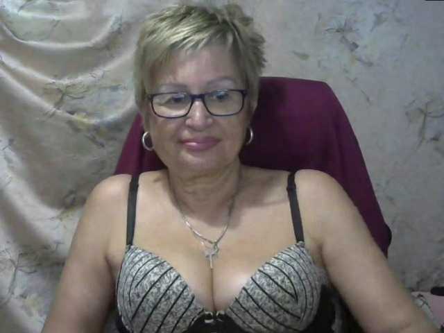 Fotografii MatureLissa Who wants to see mature pussy ? pls for @total English and German