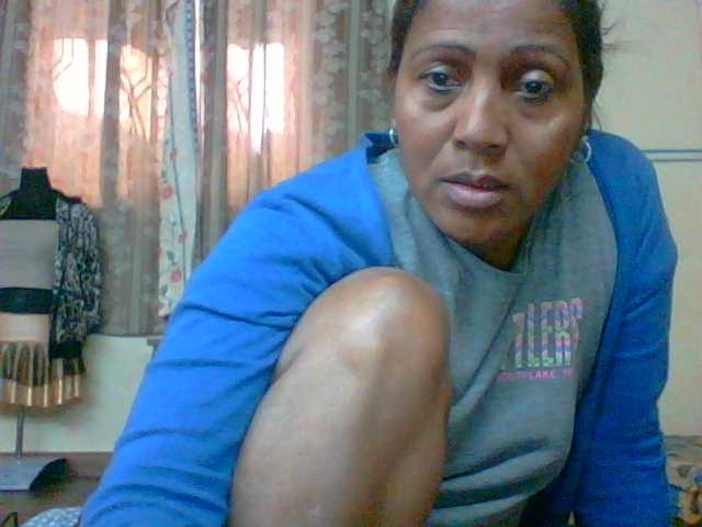 Capturi de ecran de difuzare maturewoman