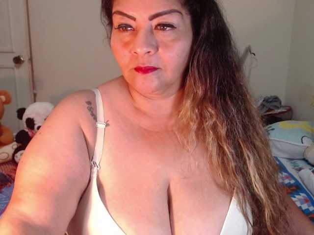 Fotografii Maturextgreat #bbw #bigbelly #bigboobs #bigass #grandma #milf #gilf #latina @total 600 @sofar 600 @remain 0