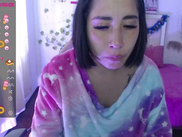 Capturi de ecran de difuzare maya-tay