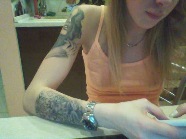 Capturi de ecran de difuzare HarleySweet