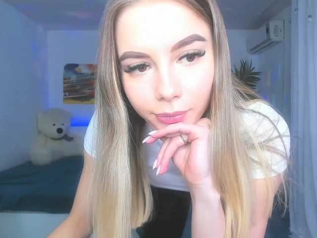 Capturi de ecran de difuzare MayaTheLove