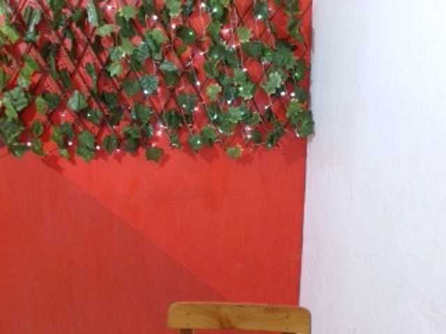 Capturi de ecran de difuzare MayraMeneses