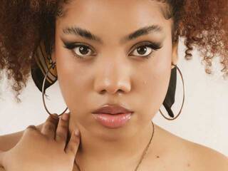 Chat video erotic MeganRoux